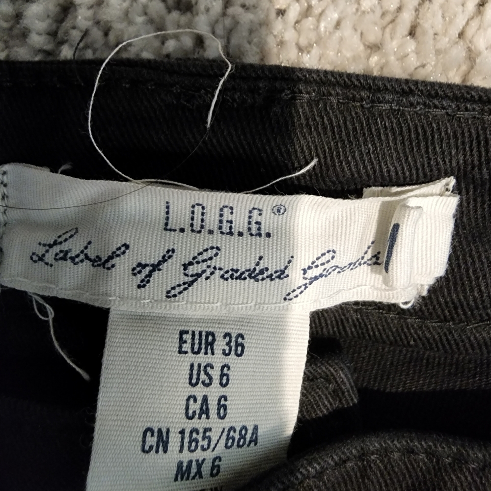 Pants - Picture 2 of 6